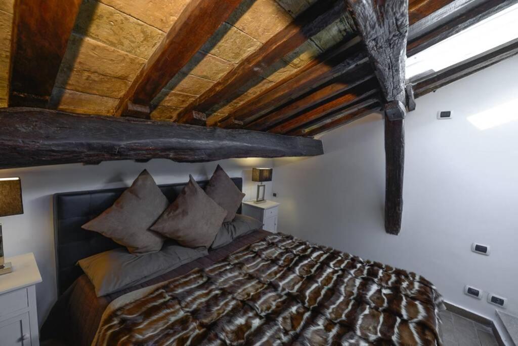 Ibernesi - Charming Apartment At The Roman Forums מראה חיצוני תמונה