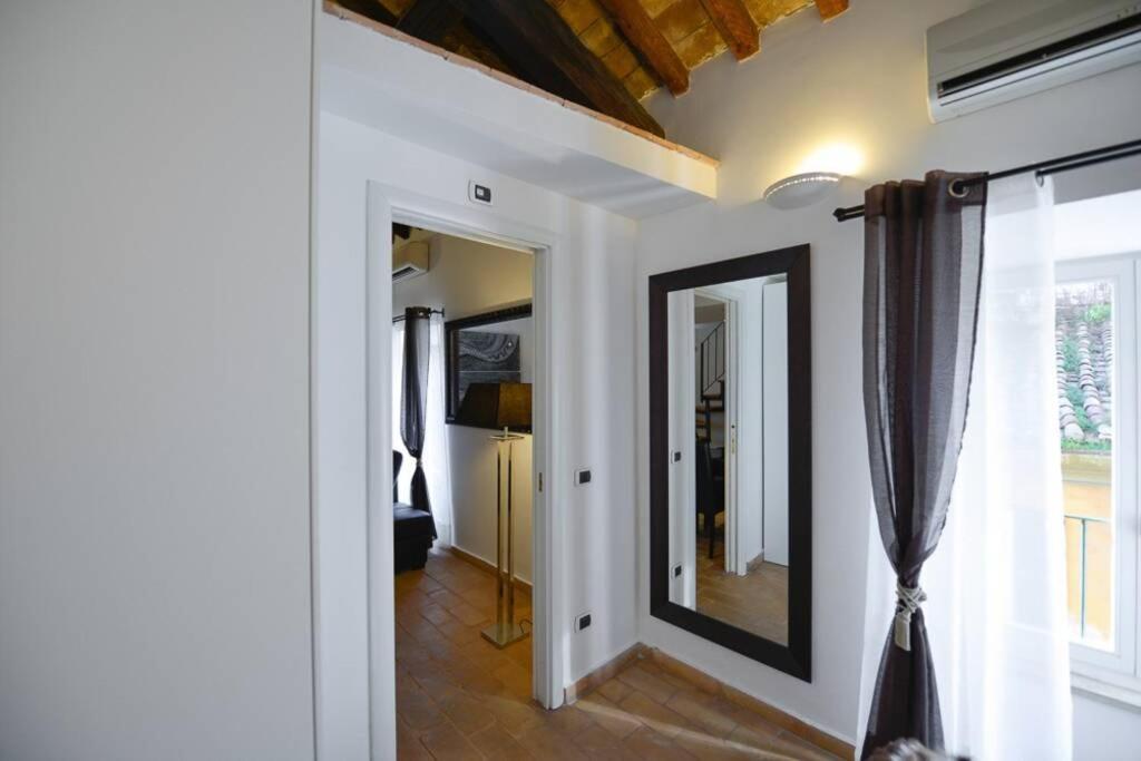 Ibernesi - Charming Apartment At The Roman Forums מראה חיצוני תמונה