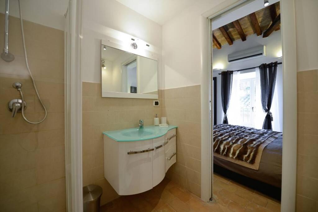 Ibernesi - Charming Apartment At The Roman Forums מראה חיצוני תמונה